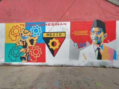 Mural karya siswa jurusan Teknik Pemesinan SMK Genus 1 Pabuaran 